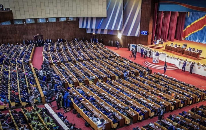 RDC : Félix Tshisekedi promulgue la loi de finances rectificative pour 2026