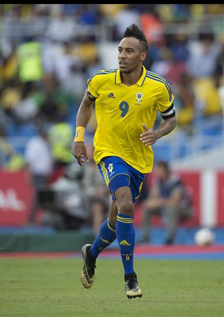 FOOTBALL : PIERRE-EMERICK AUBAMEYANG MET FIN À SA CARRIÈRE INTERNATIONALE AVEC LE GABON