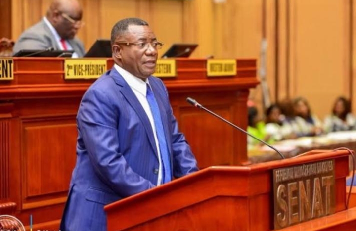 RDC : ALPHONSE NGOYI KASANJI SOUTIENT FÉLIX TSHISEKEDI FACE À KAGAME