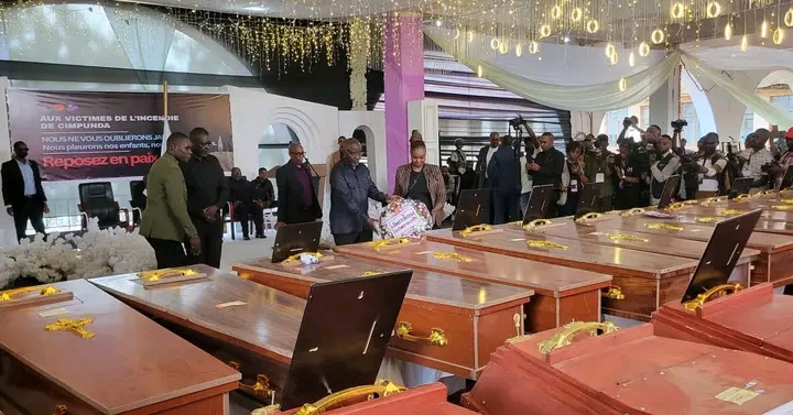 BUKAVU : LES 27 ÉLÈVES VICTIMES DE L’INCENDIE DE KADUTU INHUMÉS