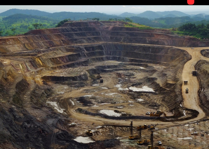 Cobalt congolais : Kinshasa ordonne de nouvelles analyses après des révélations sur la présence d’uranium